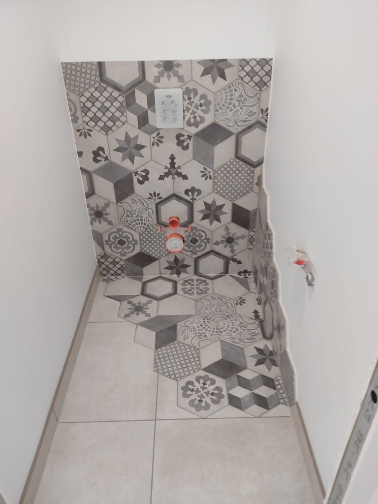 piquard-revetement - carrelage hexagonal toilettes